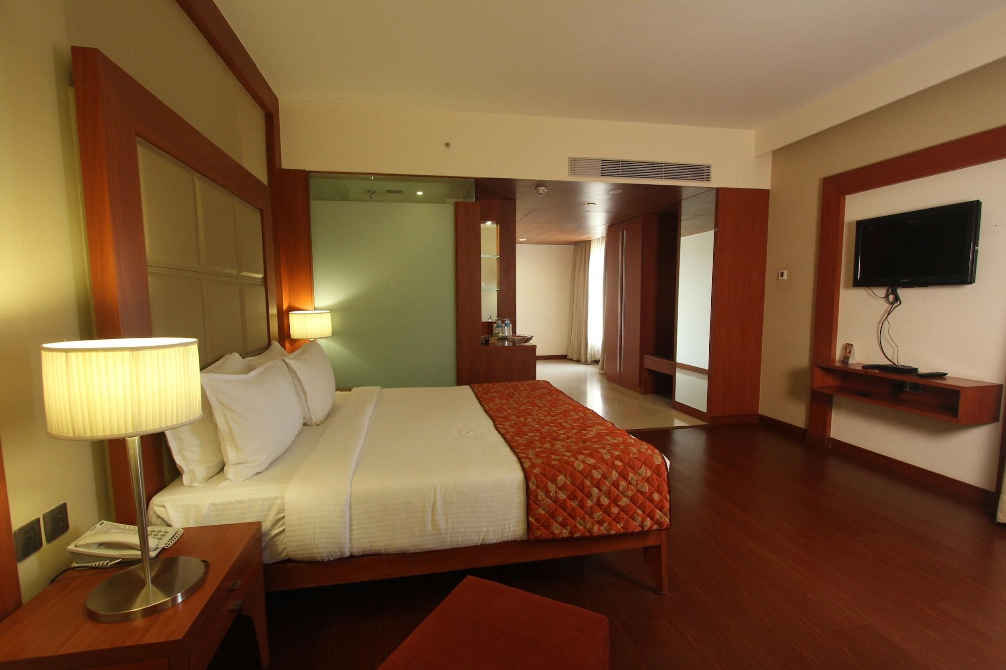 The Cambay Grand Hotel Ahmadábád Kültér fotó