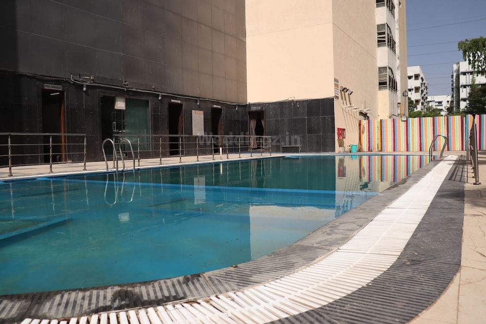 The Cambay Grand Hotel Ahmadábád Kültér fotó