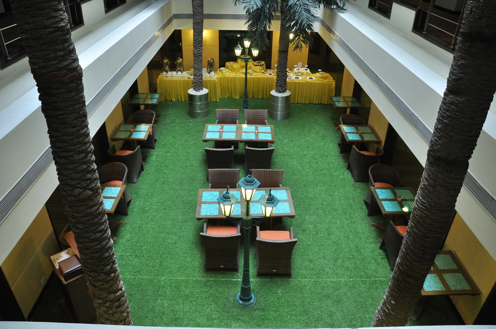The Cambay Grand Hotel Ahmadábád Kültér fotó